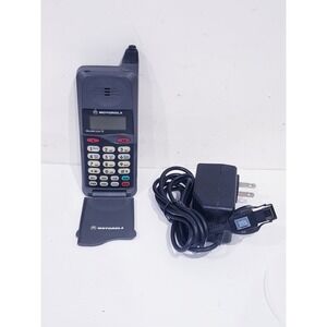 Vintage Motorola MicroTAC 650 Flip Cellular Phone - Needs New Battery
